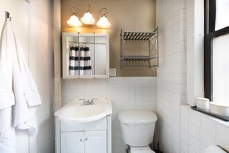 64 Queensberry St, Unit 101 in Boston, MA - Foto de edificio - Building Photo