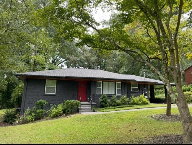 1397 Skyhaven Rd SE in Atlanta, GA - Building Photo - Building Photo