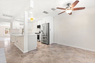 101 24th St NE in Bradenton, FL - Building Photo - Building Photo
