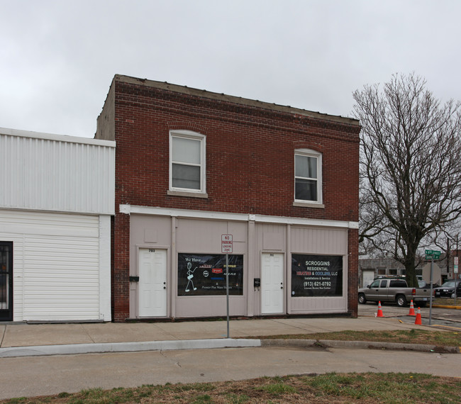 701-703 N 6th St in Kansas City, KS - Foto de edificio - Building Photo