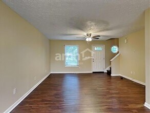 1217 Walker Springs Dr in Columbus, OH - Building Photo - Building Photo