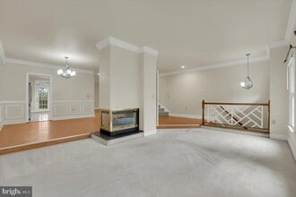 2904 Oakton Crest Pl in Vienna, VA - Building Photo - Building Photo