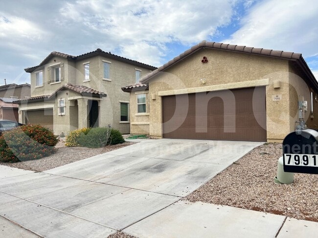 7991 S Dolphin Way in Tucson, AZ - Building Photo - Building Photo