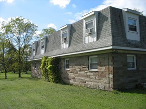 1-9 German  Cross Rd in Ithaca, NY - Building Photo - Building Photo