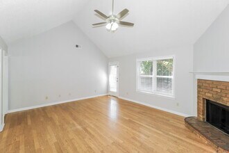 7439 Overcreek Ln in Memphis, TN - Building Photo - Building Photo