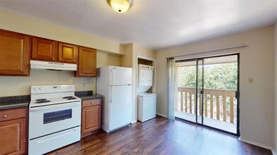 309 Manuel Dr in College Station, TX - Building Photo - Building Photo