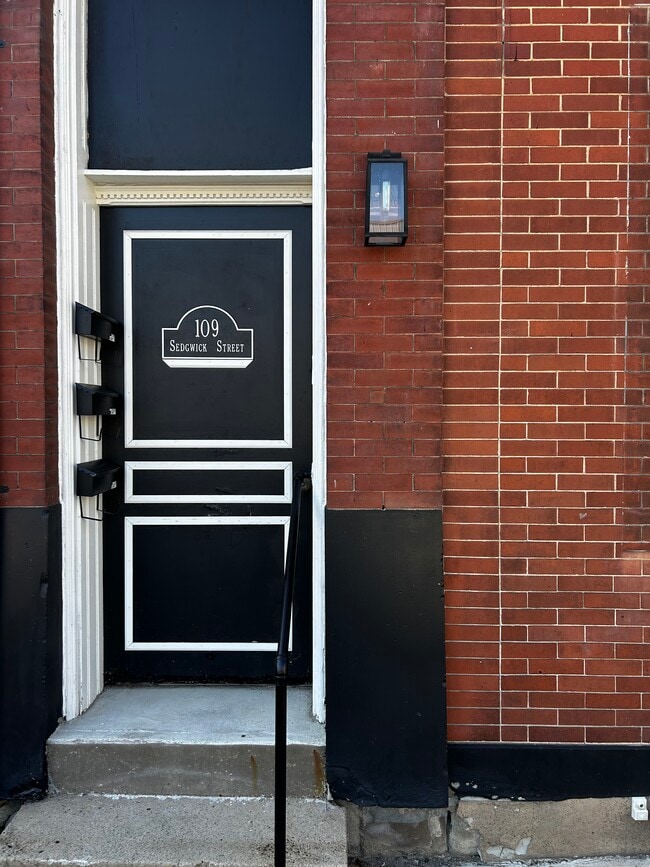109 Sedgwick St, Unit Second Floor