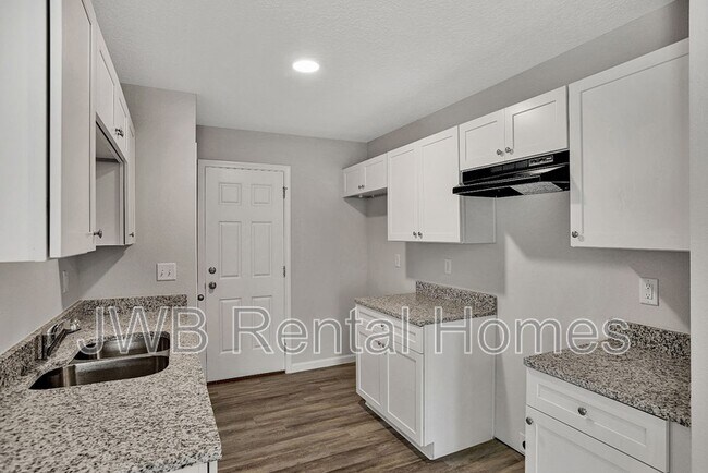 1735 Sycamore St in Jacksonville, FL - Building Photo - Building Photo