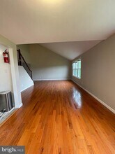 115 Chaucer Rd in Mount Laurel, NJ - Building Photo - Building Photo