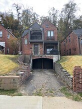 3809 Beechwood Blvd in Pittsburgh, PA - Building Photo - Building Photo