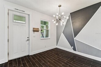 7113 S Mascotte St in Tampa, FL - Building Photo - Building Photo