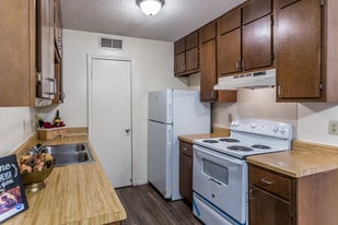 Hickory Pointe Apartments