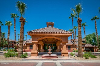 14950 W Mountain View Blvd-Unit -2105 in Sun City, AZ - Building Photo - Building Photo