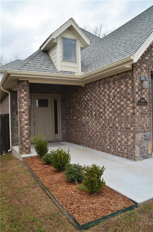 1806 SW Riverstone Rd in Bentonville, AR - Building Photo - Building Photo