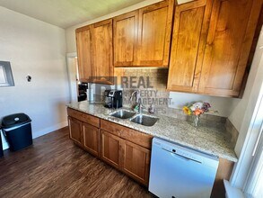 201 E S 1st St in Johnstown, CO - Building Photo - Building Photo