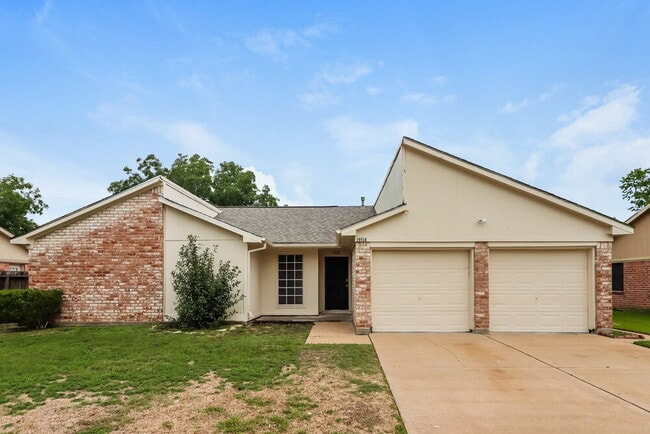 property at 19514 Mallard Lake Ln