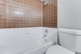 12611 Ashford Meadow Dr in Houston, TX - Building Photo - Building Photo