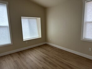 University View Townhomes in Davis, CA - Building Photo - Building Photo