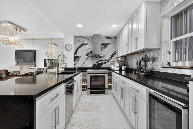 1609 N Riverside Dr in Pompano Beach, FL - Building Photo - Building Photo