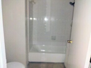 508 Holiday Dr, Unit Unit #1 in Galveston, TX - Foto de edificio - Building Photo