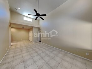 8940 W Olive Ave in Peoria, AZ - Building Photo - Building Photo