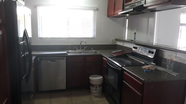 12805 Mapleview St, Unit 4