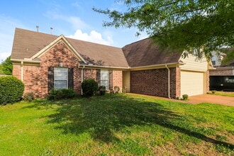 10316 Cottage Oaks Dr in Memphis, TN - Building Photo - Building Photo