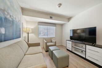 5423 N Loop 1604 W in San Antonio, TX - Building Photo - Building Photo