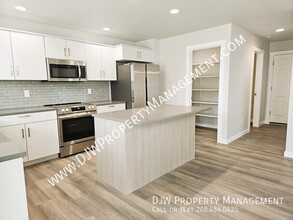 1201 W Bass River Dr in Meridian, ID - Building Photo - Building Photo