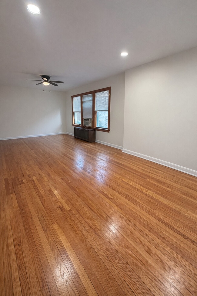 5434 W School St in Chicago, IL - Building Photo - Building Photo