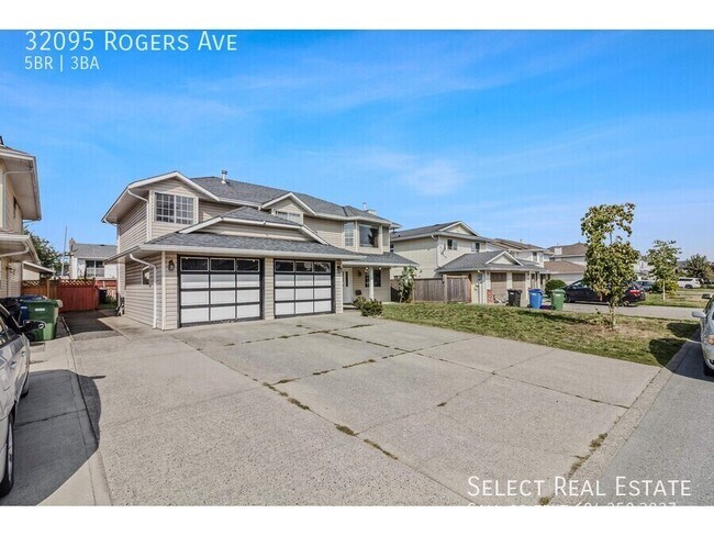 32095 Rogers Ave in Abbotsford, BC - Building Photo - Building Photo