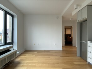 150 Union Ave in Brooklyn, NY - Building Photo - Building Photo