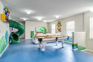 9042 Rhodes St in Kissimmee, FL - Building Photo