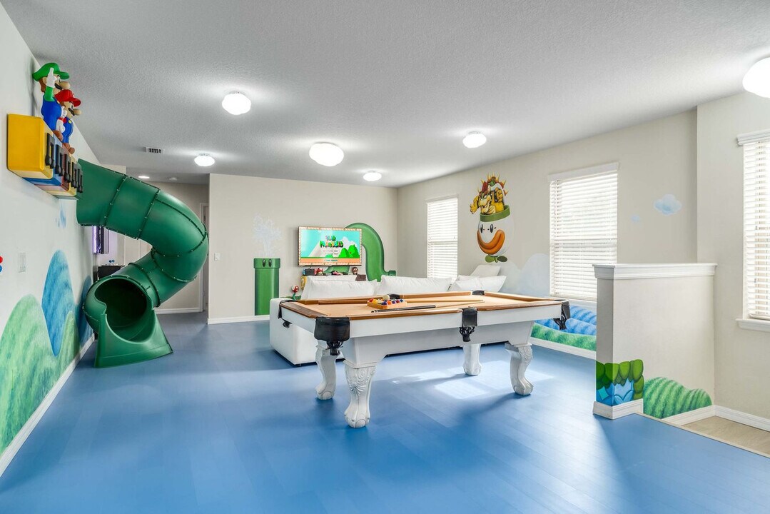 9042 Rhodes St in Kissimmee, FL - Building Photo