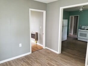809 S Rogers St in Clarksville, AR - Building Photo - Building Photo