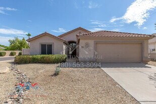 6881 W Firebird Dr in Glendale, AZ - Building Photo