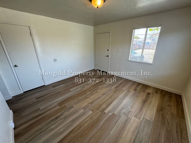 433 Hamilton Ave in Seaside, CA - Building Photo - Building Photo