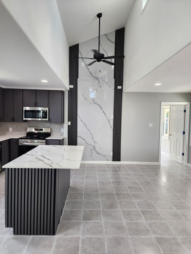 property at 386 Rd 591701