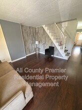 32 Dresden Ave in Trenton, NJ - Building Photo - Building Photo