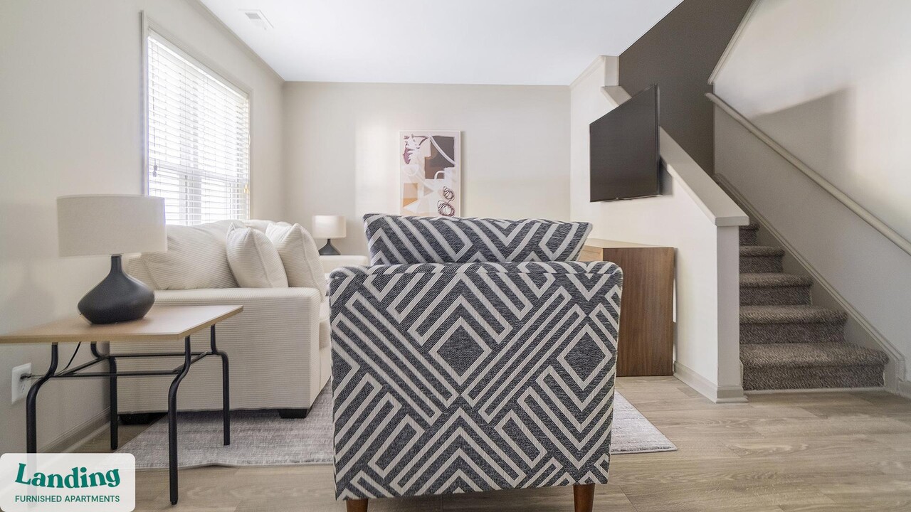 4301 Mill Village Rd in Raleigh, NC - Foto de edificio