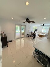 5801 SW 53rd Terrace in Miami, FL - Building Photo - Building Photo