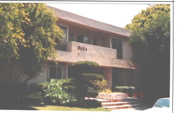 8664 Falmouth Ave in Playa Del Rey, CA - Building Photo - Building Photo