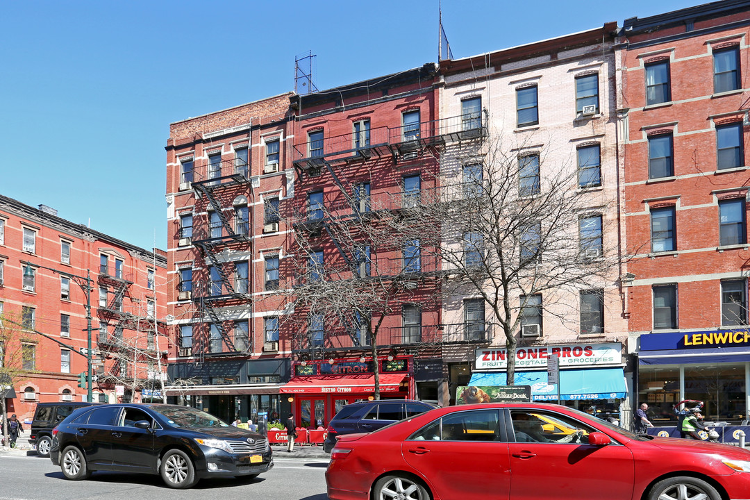 473 Columbus Ave in New York, NY - Foto de edificio