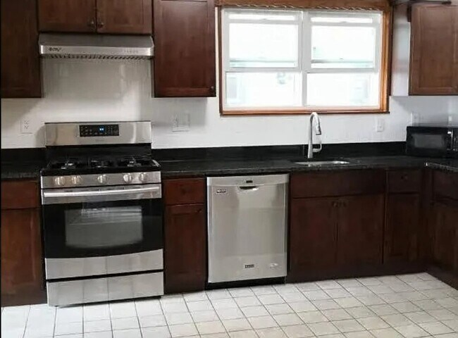 24 Hardwick St, Unit 1