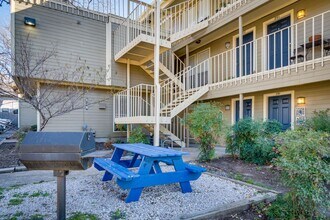 202 E 45th St in Austin, TX - Building Photo - Building Photo