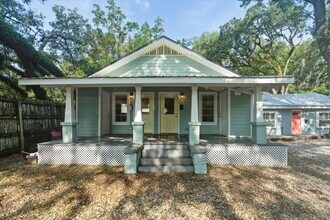 112 NW 9th St in Gainesville, FL - Building Photo - Building Photo