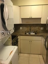 134 SW 7th Ave, Unit 206 in Miami, FL - Building Photo - Building Photo