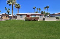 Front I - Pinchot Greens Apartments in Phoenix, Arizona