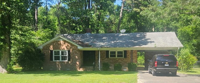 6139 Skeeter Pond Rd in Grifton, NC - Building Photo - Building Photo