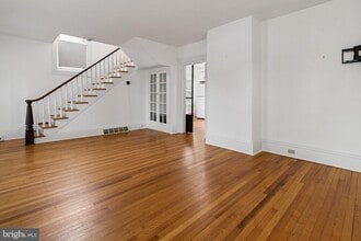 12 Station Rd in Cranbury, NJ - Building Photo - Building Photo